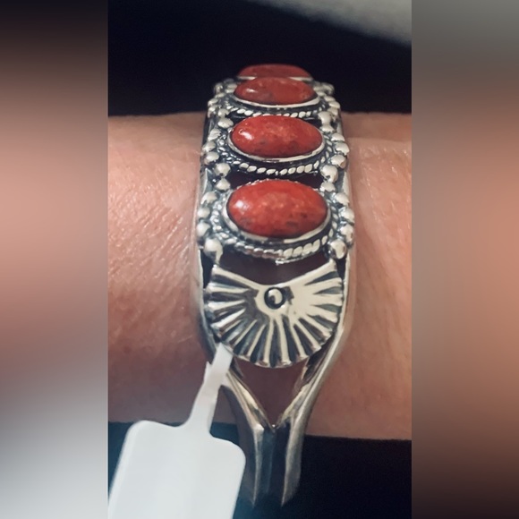 Authentic Santa Fe Style Coral Gemstone Cuff Bracelet in 925 Sterling Silver - Picture 6 of 12
